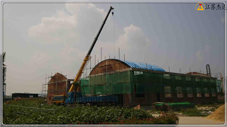 拱形屋頂?shù)跹b