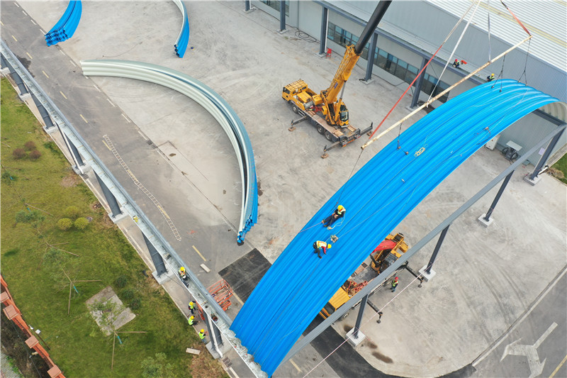 光伏公司擴(kuò)建拱形屋面工程案例解析